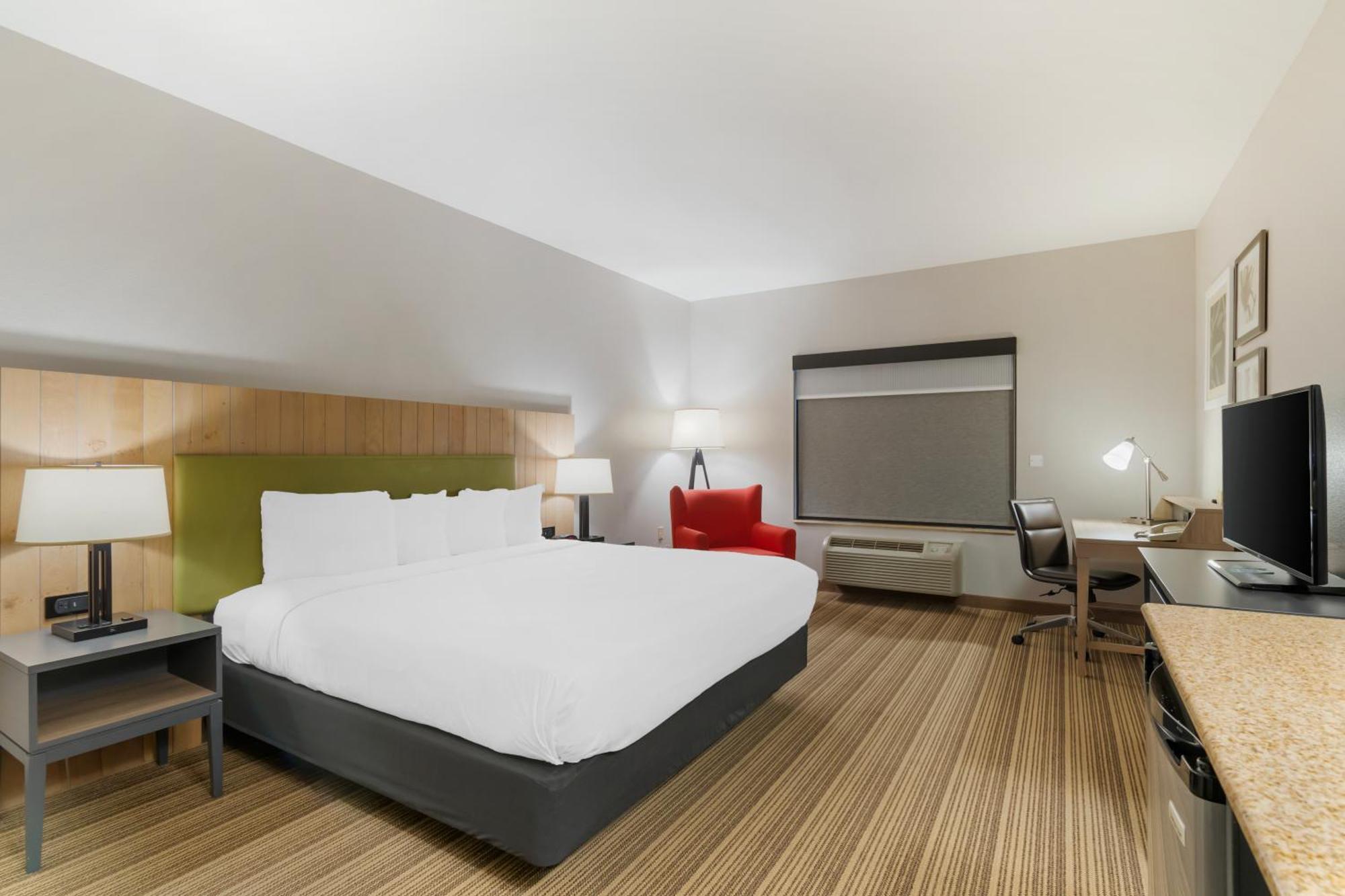 King Room,1525845067:JPEG